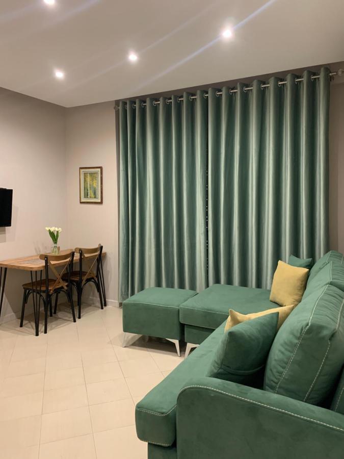 Girasole Apartments Vlorë Buitenkant foto