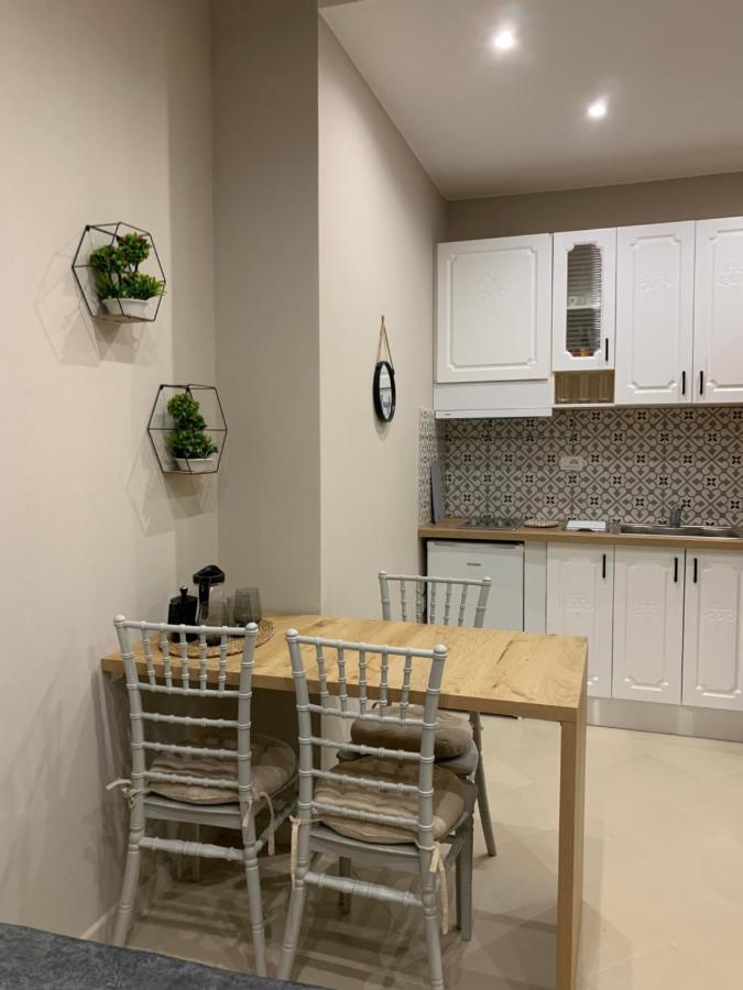 Girasole Apartments Vlorë Buitenkant foto