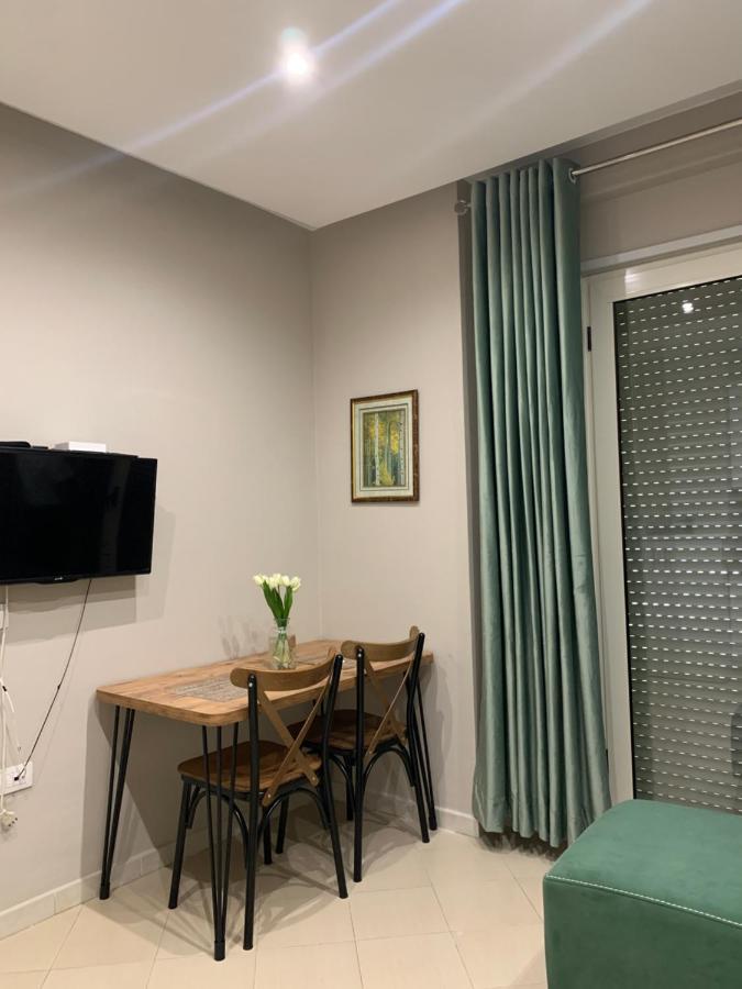 Girasole Apartments Vlorë Buitenkant foto