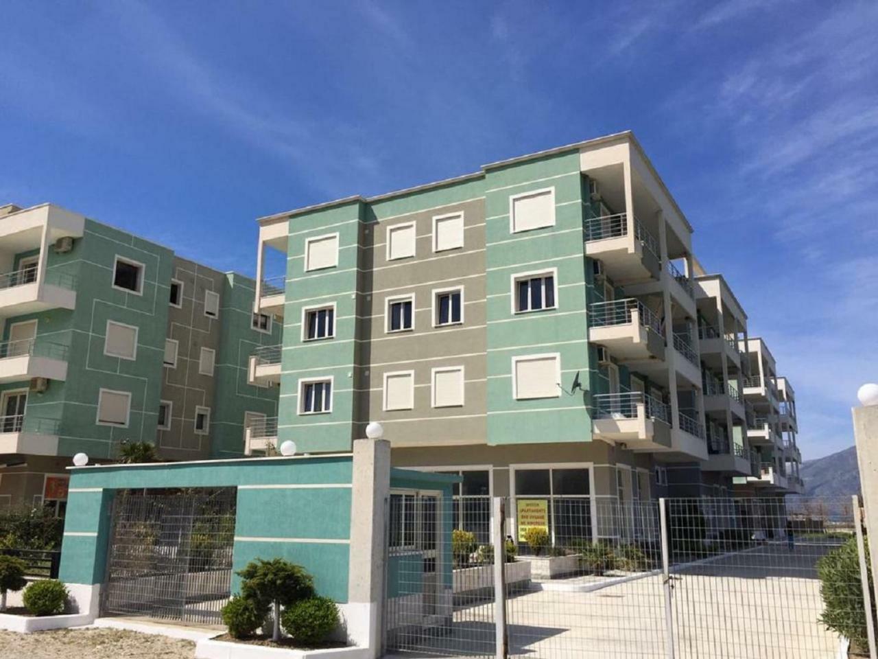 Girasole Apartments Vlorë Buitenkant foto